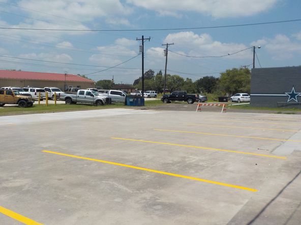 994 E Hidalgo Ave, Raymondville, TX 78580